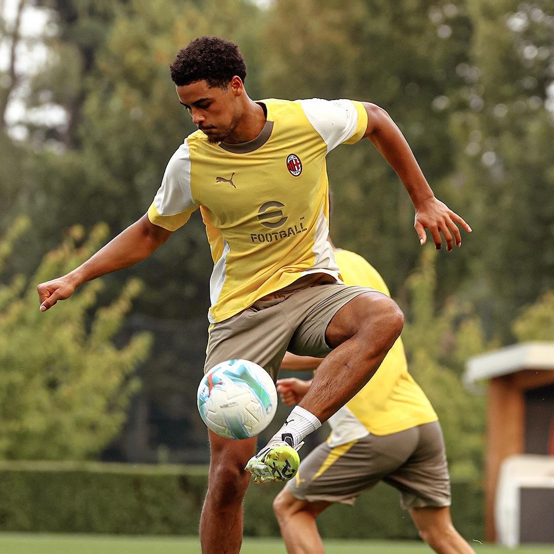 国际米兰发布备战花絮，清晨止住颓势，欧冠任务艰巨，资深球员宣示担当的简单介绍